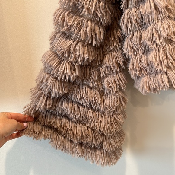 American Threads Shaggy Coat Jacket Sand Brown Tan Neutral Fuzzy Fur Size Medium - Picture 11 of 14